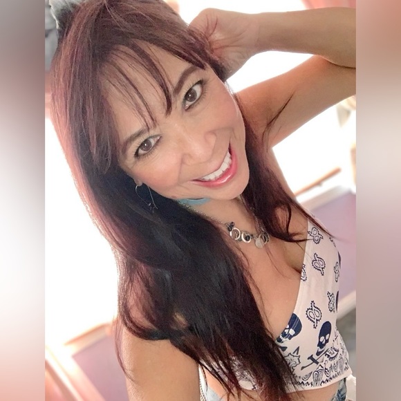 Meet your Posher, Justine - Picture 9 of 12